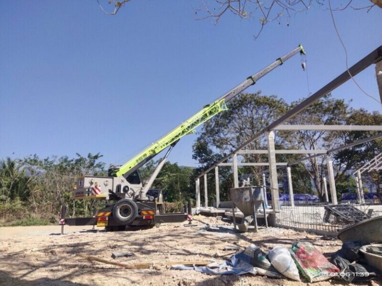 รถเครนอมตะซิตี้ระยอง